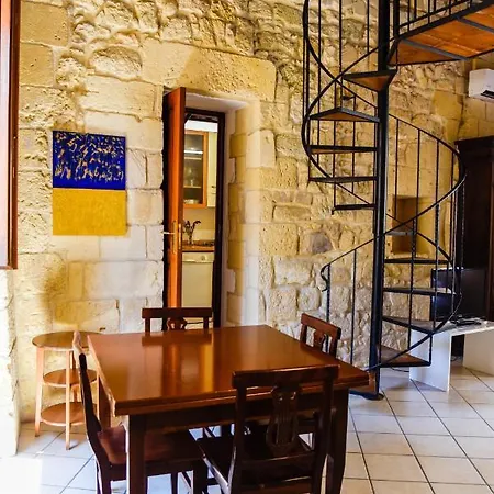 B&B Demetra Appartamenti Lecce Exterior photo